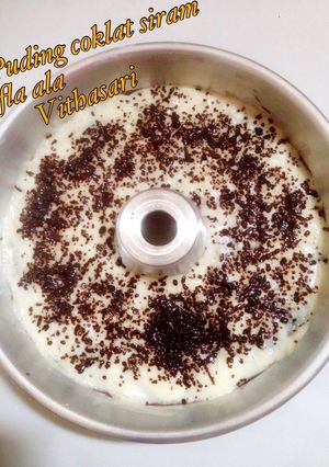 Foto resep Puding coklat siram fla vanila😍
