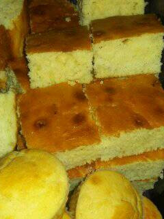 A picture of Sponge cakes.