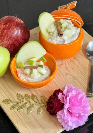 A picture of 🍎 Apple 🍏 Cinnamon Shrikhand.