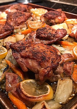 A picture of Garlic lemon rosemary chicken thighs.