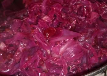 Ready to Serve Red cabbage and cranberries Delicious Simple