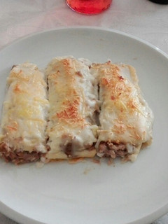 Una foto de Canelones de San Esteban