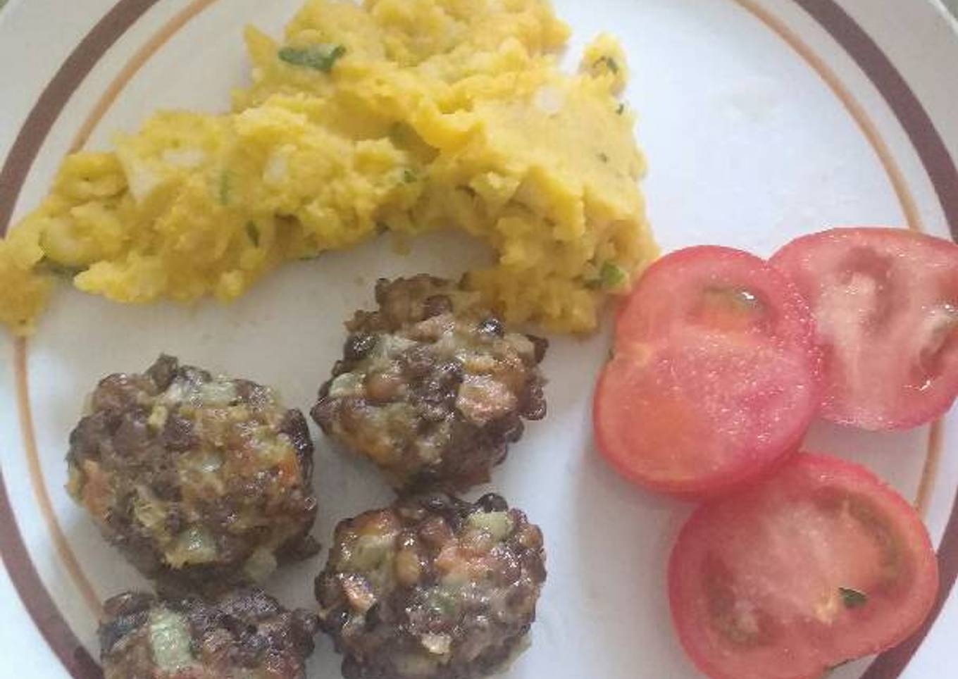 Albóndigas de lenteja con puré