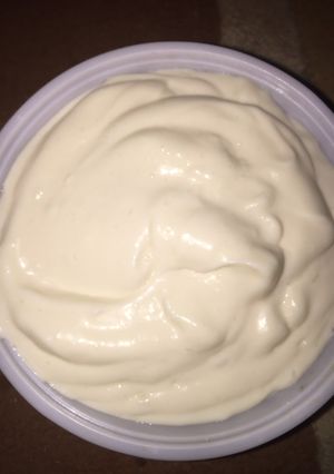 A picture of Mayonnaise.