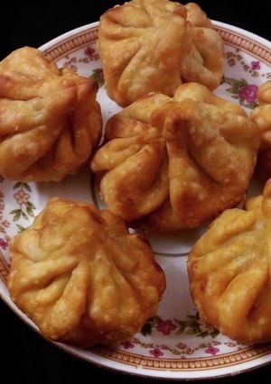 A picture of Mawa filled fried modak#ganesha.