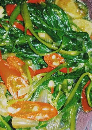 Foto resep Tumis Kangkung Simple dan Cepat Ala Anak Kos