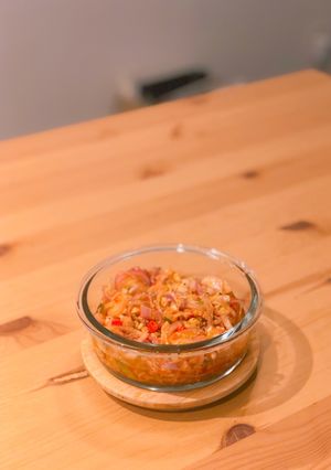 A picture of Sambal matah the Balinese salsa.
