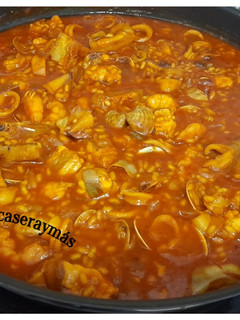 Una foto de Arroz caldoso con pintarroja