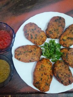 इमली की मीठी चटनी(imli meethi chutney recipe in hindi) रेसिपी मुख्य फोटो