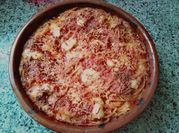 Una foto de pasta de aceitunas