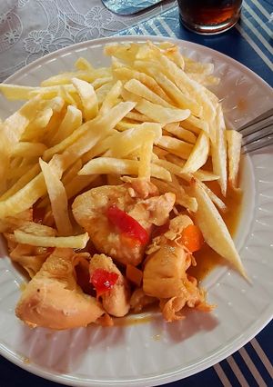 Una foto de Pollo a la miel con mostaza 🍗