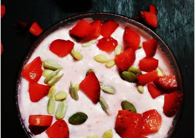 Strawberry Shrikhand