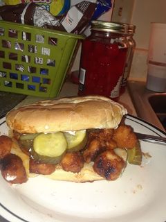 A picture of BBQ Buffalo Popcorn Chicken Sandwich.