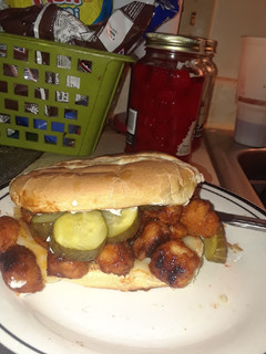 A picture of BBQ Buffalo Popcorn Chicken Sandwich.