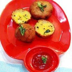 A picture of Bread Roll - Andhra style.