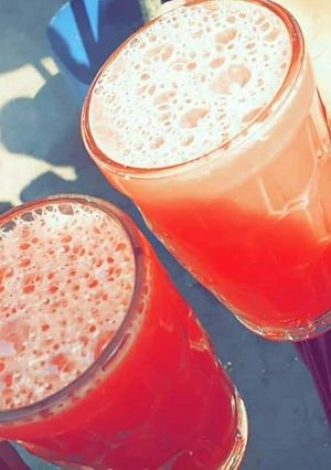 A picture of Pomogranate juice.