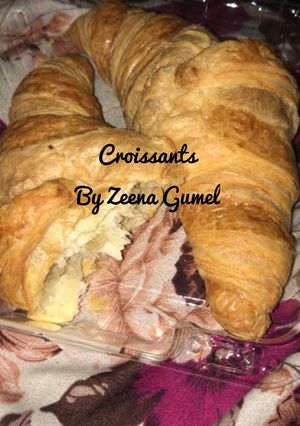 A picture of Croissants.
