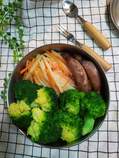 鹹小卷時蔬便當 的食譜成品照片