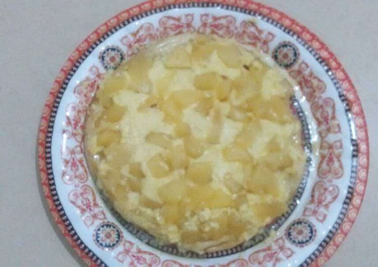 Tarta tatín con crema pastelera