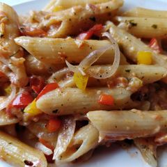 A picture of Pasta in makhani sauce.