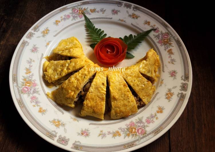 Omurice (Omelet Nasi ala Jepang)