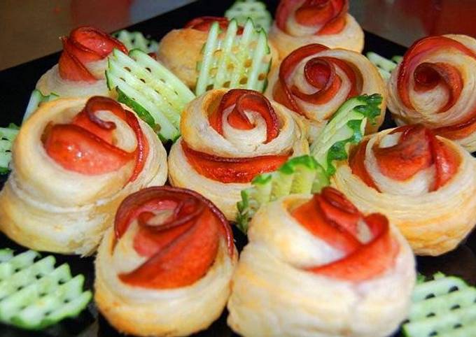 Розочки Из Теста С Колбасой Фото