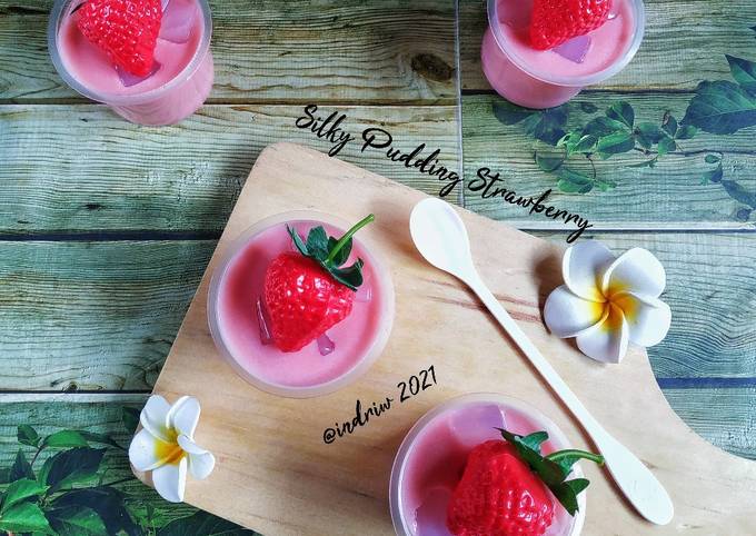 Cara Gampang Membuat Silky Pudding Strawberry Anti Gagal