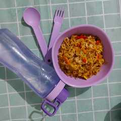 A picture of Mie tek-tek Indomie goreng.