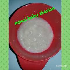 A picture of Mpasi menu tunggal nasi+labu siam.