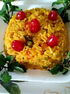 વેજિટેબલ પુલાવ (Vegetable Pulao Recipe In Gujarati) રેસીપી મુખ્ય ફોટો