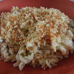 A picture of Creamy Lemon and Garlic Pasta.