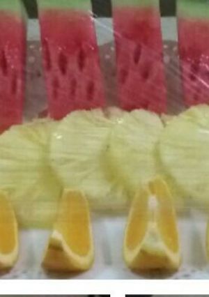 A picture of Fruit platter.