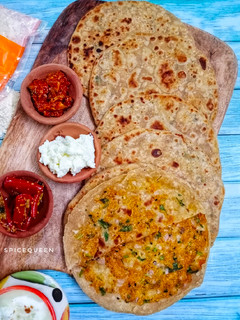 સત્તુ પરાઠા (Sattu Paratha Recipe In Gujarati) રેસીપી મુખ્ય ફોટો