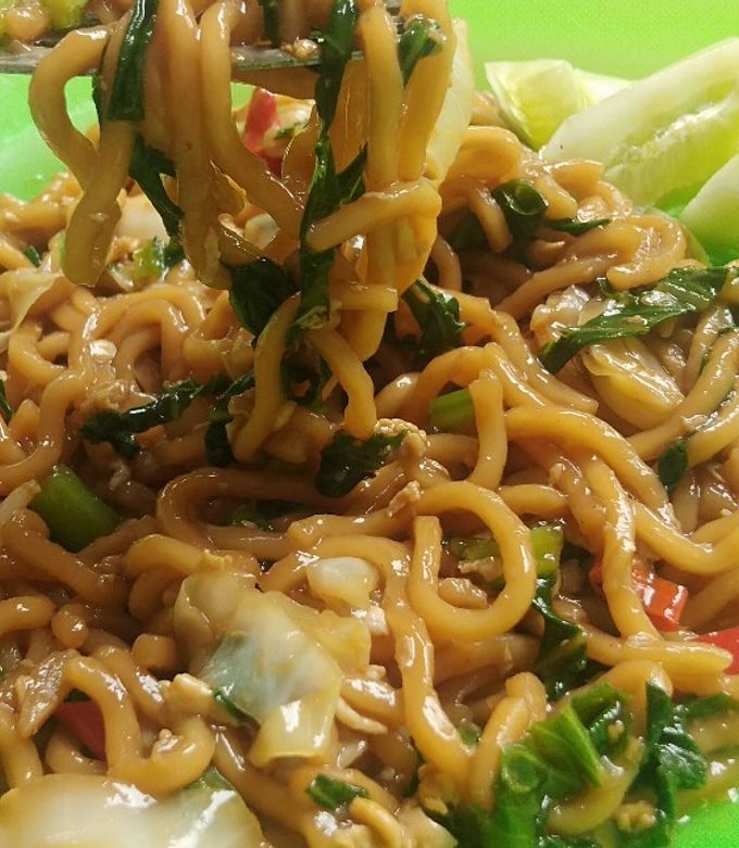 Foto resep Mie Goreng Lezat dengan Bumbu Sederhana