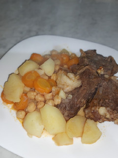 A picture of Tadjin (Beef and vegetables).