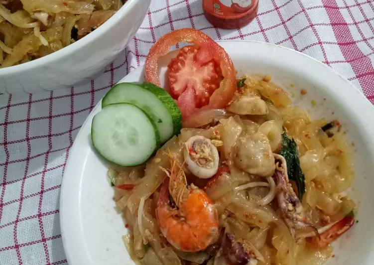 Mie Tiaw Goreng Seafood