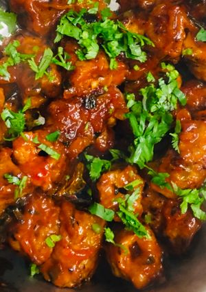 A picture of Readymade kebab in spicy sauce.