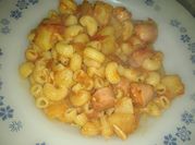 Una foto de guiso fideos coditos