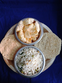 விரத ஸ்பெஷல்,* தேங்காய் சாதம் வித் அப்பளம், வடாம்*(virat coconut rice recipe in tamil) செய்முறை முக்கிய புகைப்படம்