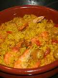Arroz con gambas, longaniza y dulce