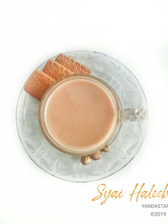 Easy Steps to Prepare Recipes Syai Haleeb (Teh Susu Rempah Arab) the Can Spoil the Tongue Delicious.