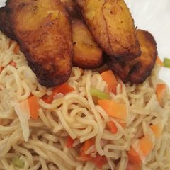 A picture of Fried plantain and noddles.