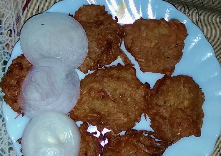 Step-by-Step Guide to Make Speedy Pyaz ke pakode