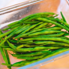 A picture of Preparation of string beans.