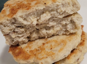 Фото Куриные блинчики с шампиньонами и сыром.