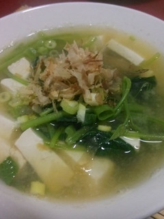 地瓜葉豆腐味增湯 的食譜成品照片