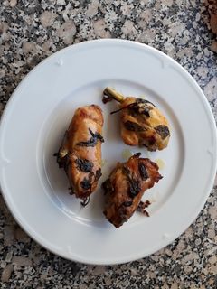 Una foto de Pollo al horno con limón
