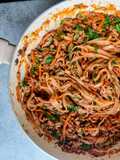"Stir-fry" z makaronem ryżowym