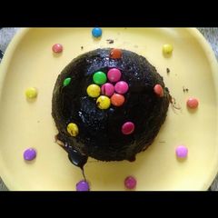 A picture of Chocolate Oreo Cake.