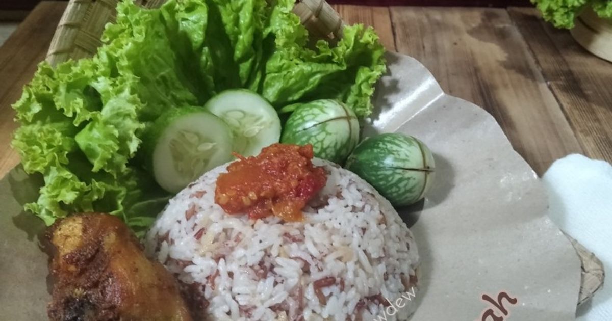 *Liwet Nasi Merah*